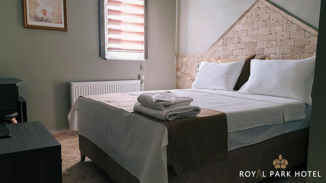 Royal Park Hotel Corlu Bed And Breakfast 테키르다그 외부 사진