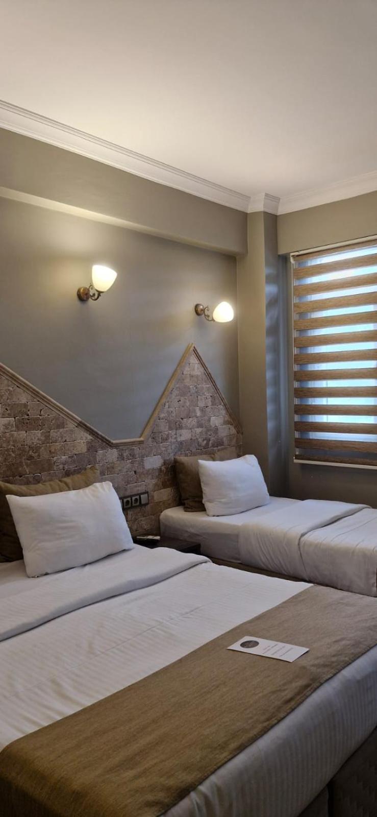 Royal Park Hotel Corlu Bed And Breakfast 테키르다그 외부 사진