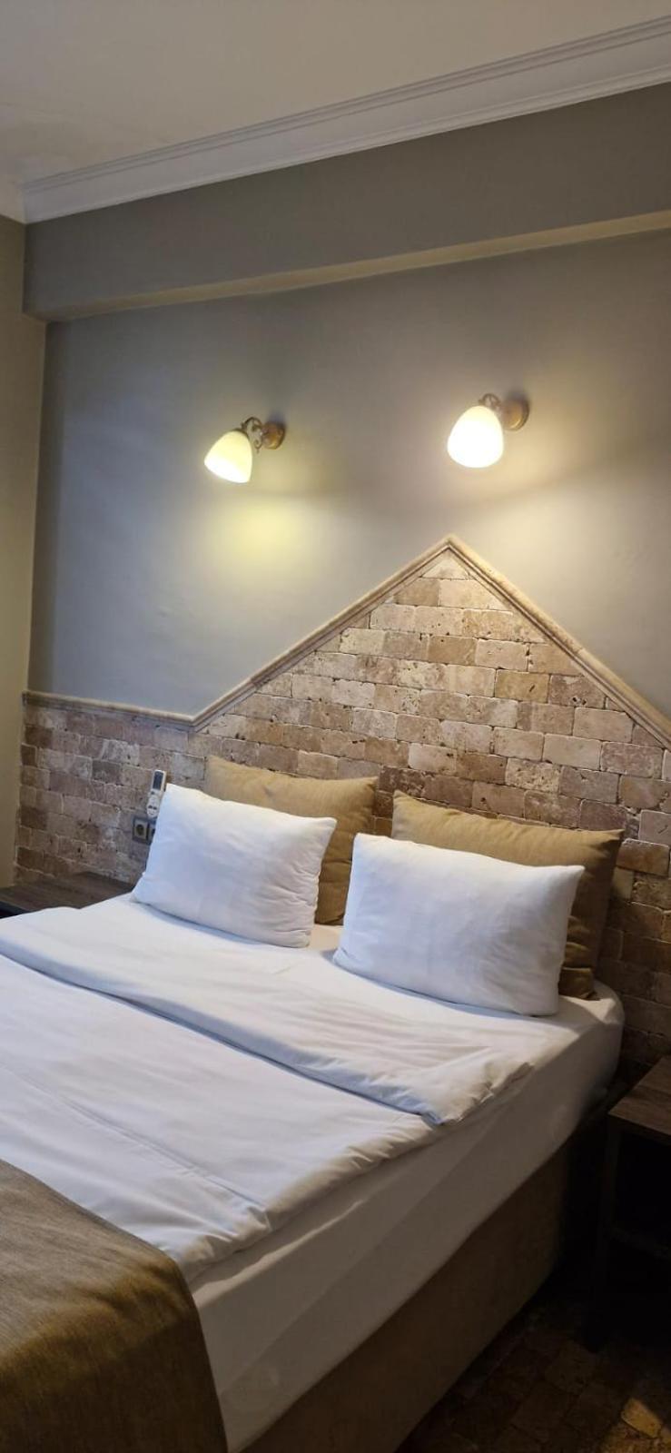 Royal Park Hotel Corlu Bed And Breakfast 테키르다그 외부 사진
