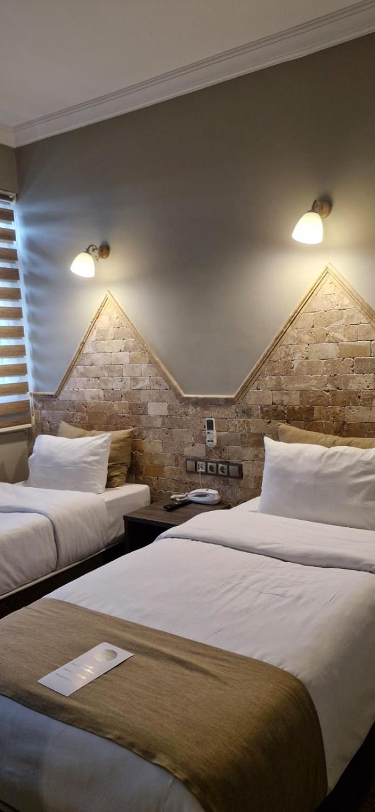 Royal Park Hotel Corlu Bed And Breakfast 테키르다그 외부 사진
